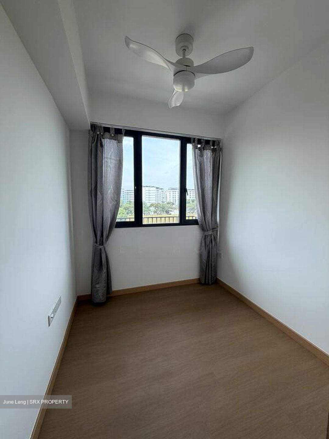 Treasure at Tampines (D18), Condominium #577711081